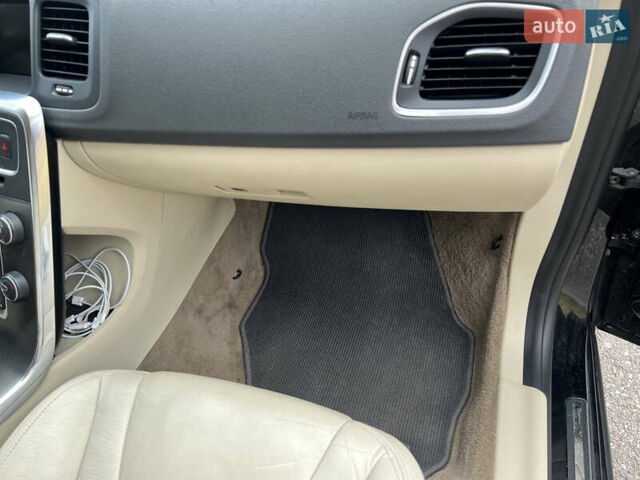 Чорний Вольво B60, об'ємом двигуна 1.98 л та пробігом 320 тис. км за 11300 $, фото 23 на Automoto.ua