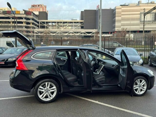 Черный Вольво B60, объемом двигателя 2 л и пробегом 235 тыс. км за 13000 $, фото 12 на Automoto.ua