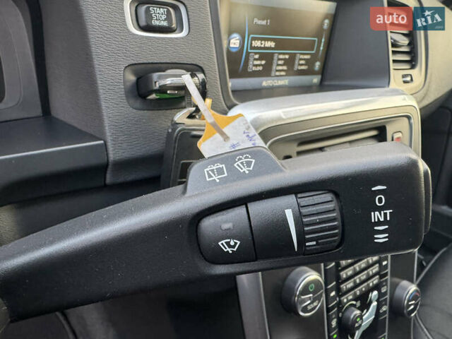 Черный Вольво B60, объемом двигателя 1.98 л и пробегом 235 тыс. км за 13000 $, фото 39 на Automoto.ua