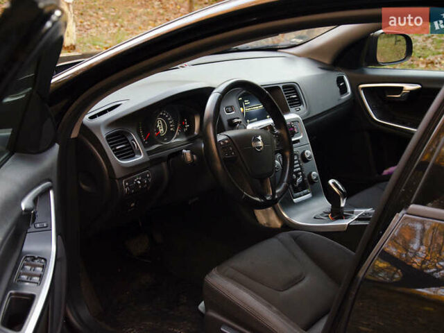 Чорний Вольво B60, об'ємом двигуна 1.98 л та пробігом 247 тис. км за 12300 $, фото 6 на Automoto.ua