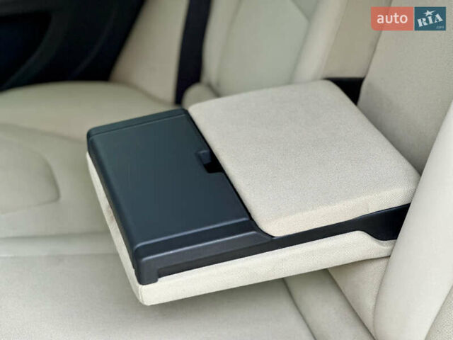 Черный Вольво B60, объемом двигателя 1.56 л и пробегом 240 тыс. км за 12490 $, фото 38 на Automoto.ua