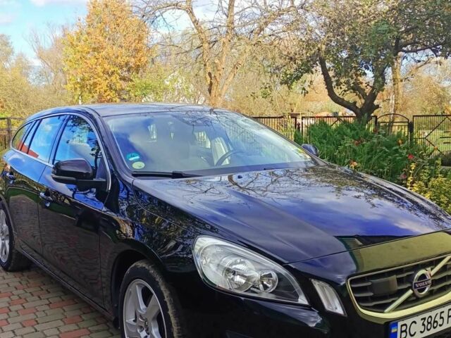 Черный Вольво B60, объемом двигателя 1.6 л и пробегом 210 тыс. км за 11500 $, фото 4 на Automoto.ua