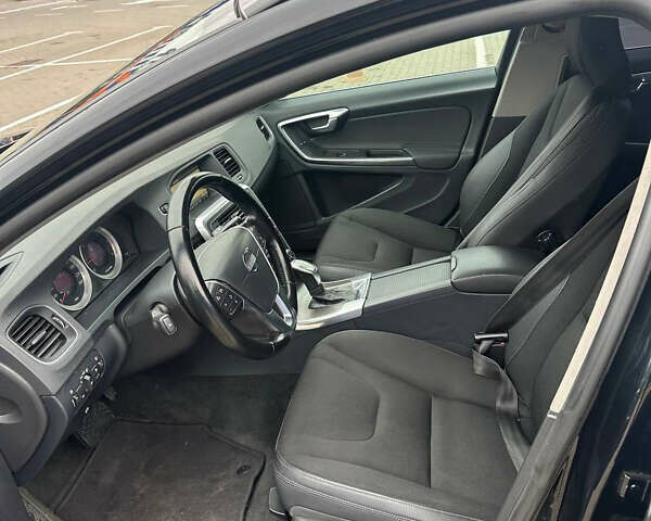 Вольво B60 2013 в Калуше на Automoto.ua Черный Вольво B60, объемом двигателя 1.6 л и пробегом 270 тыс. км за 9500 $, фото 18 на Automoto.ua