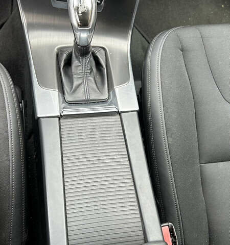 Черный Вольво B60, объемом двигателя 1.6 л и пробегом 270 тыс. км за 9600 $, фото 27 на Automoto.ua