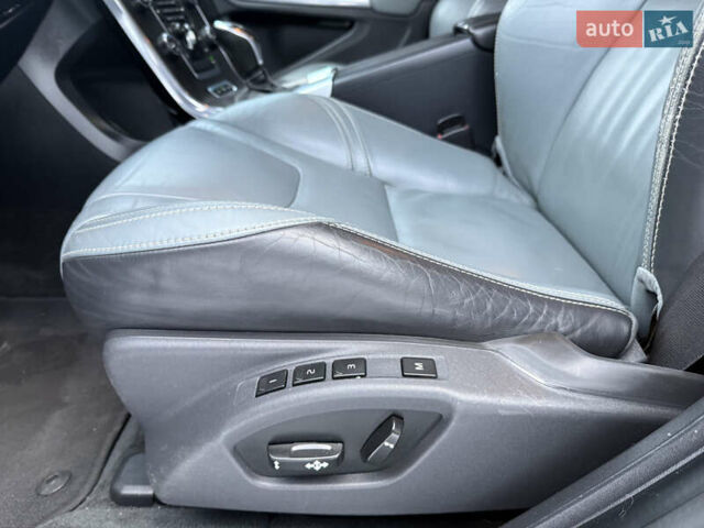 Чорний Вольво B60, об'ємом двигуна 2.4 л та пробігом 260 тис. км за 14900 $, фото 24 на Automoto.ua