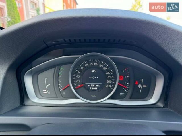 Черный Вольво B60, объемом двигателя 1.99 л и пробегом 225 тыс. км за 13300 $, фото 23 на Automoto.ua