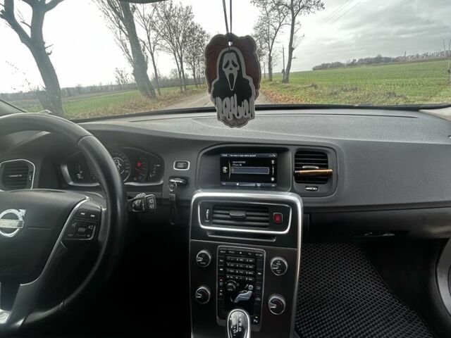 Чорний Вольво B60, об'ємом двигуна 1.6 л та пробігом 271 тис. км за 11200 $, фото 14 на Automoto.ua