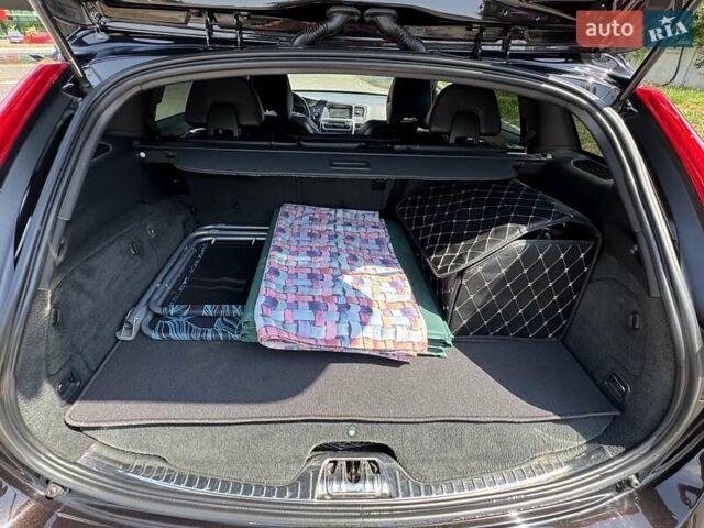 Чорний Вольво B60, об'ємом двигуна 2.4 л та пробігом 258 тис. км за 15000 $, фото 6 на Automoto.ua