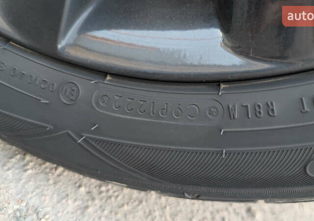 Черный Вольво B60, объемом двигателя 1.56 л и пробегом 270 тыс. км за 13700 $, фото 12 на Automoto.ua