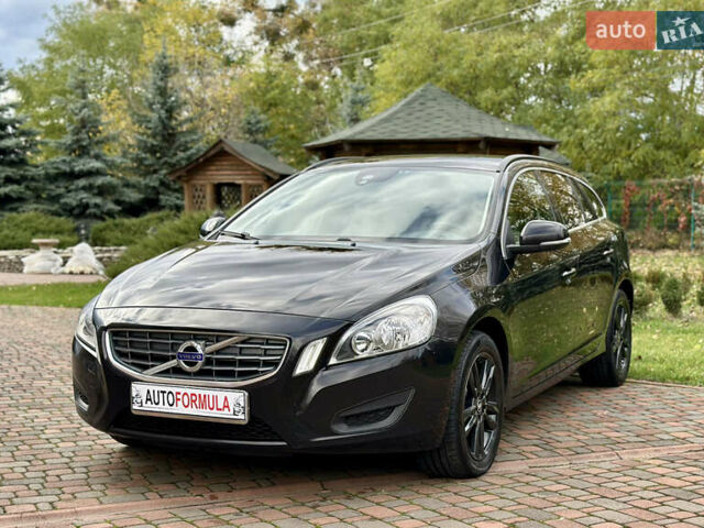 Черный Вольво B60, объемом двигателя 1.56 л и пробегом 240 тыс. км за 12490 $, фото 4 на Automoto.ua