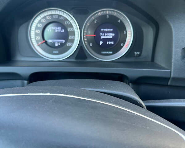 Чорний Вольво B60, об'ємом двигуна 1.6 л та пробігом 270 тис. км за 9800 $, фото 19 на Automoto.ua