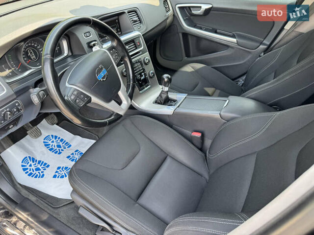 Чорний Вольво B60, об'ємом двигуна 1.56 л та пробігом 239 тис. км за 11400 $, фото 54 на Automoto.ua