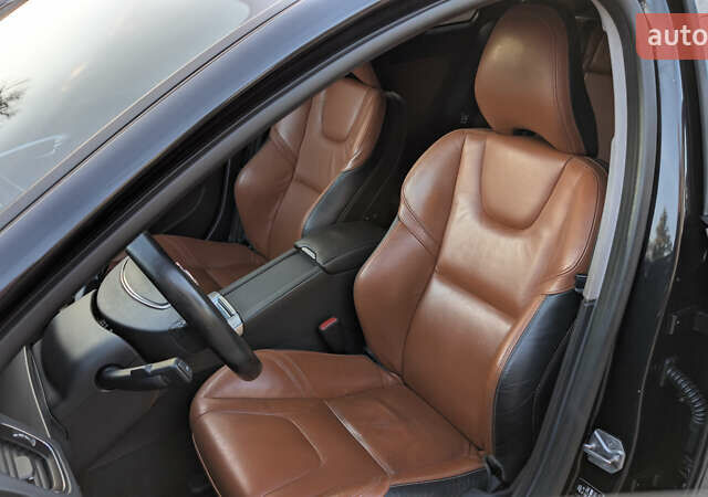 Черный Вольво B60, объемом двигателя 1.56 л и пробегом 270 тыс. км за 13700 $, фото 7 на Automoto.ua