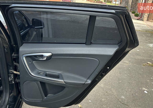 Черный Вольво B60, объемом двигателя 1.6 л и пробегом 270 тыс. км за 9600 $, фото 20 на Automoto.ua