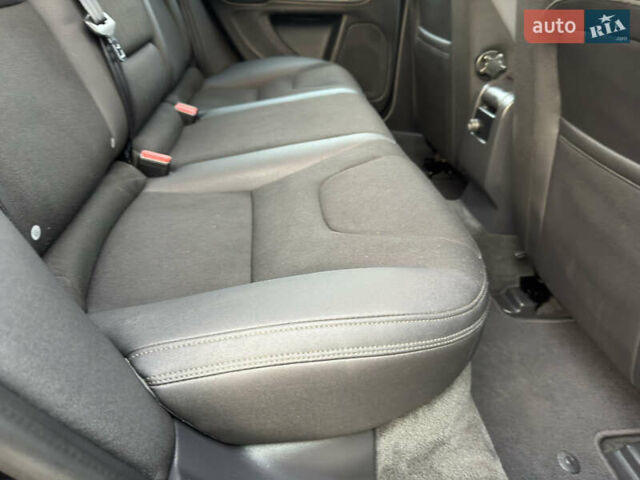 Черный Вольво B60, объемом двигателя 1.98 л и пробегом 235 тыс. км за 13000 $, фото 27 на Automoto.ua