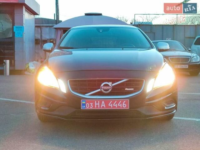 Чорний Вольво B60, об'ємом двигуна 2.4 л та пробігом 213 тис. км за 12999 $, фото 5 на Automoto.ua