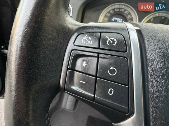 Черный Вольво B60, объемом двигателя 1.98 л и пробегом 235 тыс. км за 13000 $, фото 38 на Automoto.ua