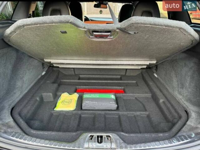 Черный Вольво B60, объемом двигателя 1.99 л и пробегом 225 тыс. км за 13300 $, фото 13 на Automoto.ua