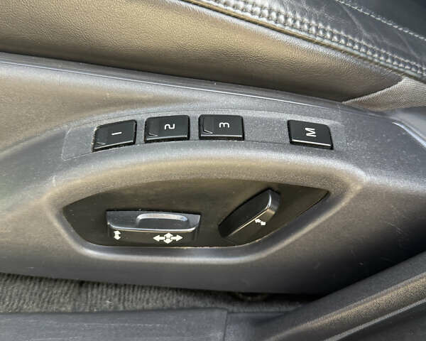 Черный Вольво B60, объемом двигателя 2.4 л и пробегом 294 тыс. км за 14500 $, фото 21 на Automoto.ua