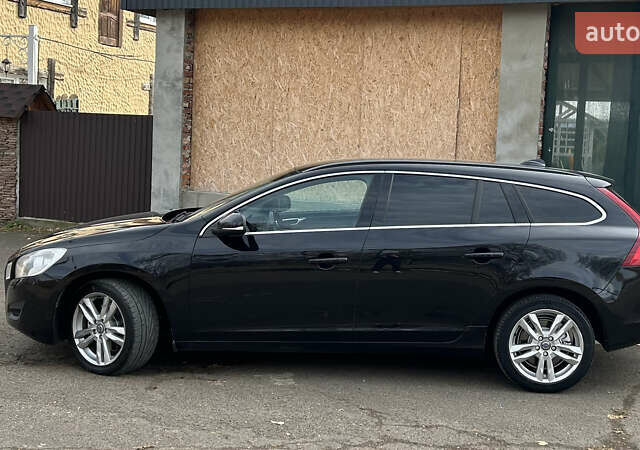 Черный Вольво B60, объемом двигателя 1.6 л и пробегом 270 тыс. км за 9600 $, фото 2 на Automoto.ua