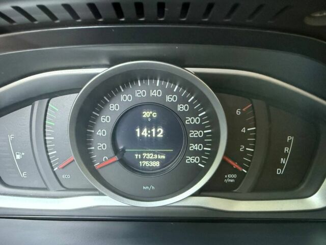 Черный Вольво B60, объемом двигателя 2 л и пробегом 175 тыс. км за 12900 $, фото 4 на Automoto.ua