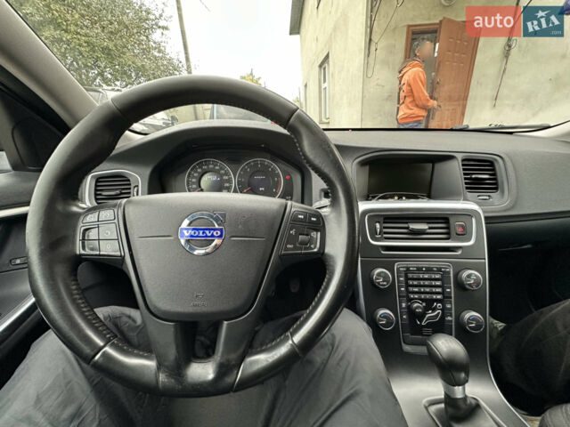 Чорний Вольво B60, об'ємом двигуна 2 л та пробігом 251 тис. км за 9200 $, фото 23 на Automoto.ua