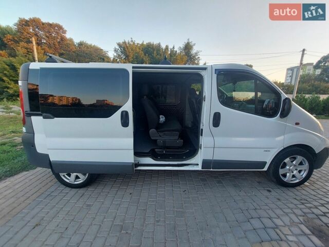 Черный Вольво B60, объемом двигателя 1.6 л и пробегом 244 тыс. км за 9999 $, фото 123 на Automoto.ua