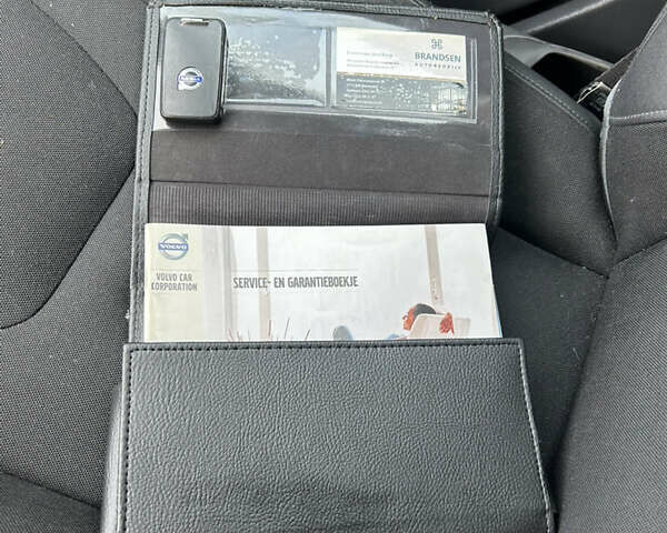 Чорний Вольво B60, об'ємом двигуна 1.6 л та пробігом 270 тис. км за 9600 $, фото 28 на Automoto.ua