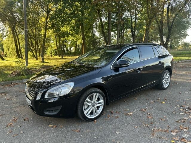 Чорний Вольво B60, об'ємом двигуна 1.6 л та пробігом 270 тис. км за 9300 $, фото 1 на Automoto.ua