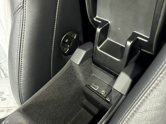 Черный Вольво B60, объемом двигателя 1.9 л и пробегом 188 тыс. км за 15500 $, фото 9 на Automoto.ua