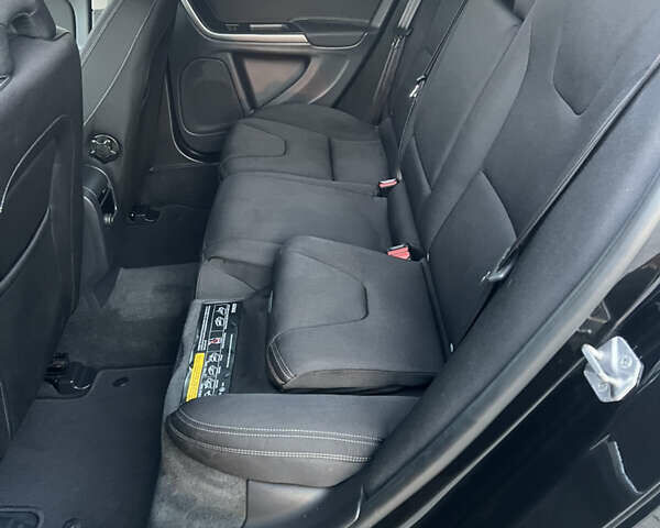 Черный Вольво B60, объемом двигателя 2.4 л и пробегом 235 тыс. км за 15290 $, фото 26 на Automoto.ua