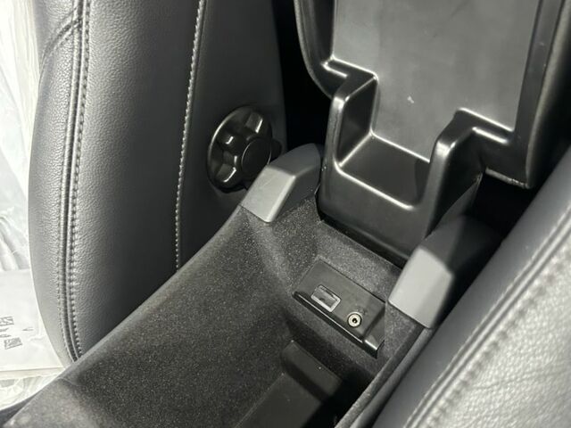 Черный Вольво B60, объемом двигателя 2 л и пробегом 188 тыс. км за 370 $, фото 8 на Automoto.ua