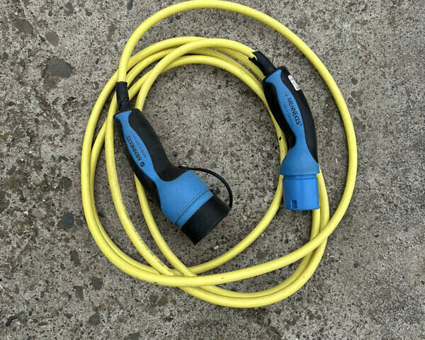 Черный Вольво B60, объемом двигателя 2.4 л и пробегом 174 тыс. км за 17400 $, фото 60 на Automoto.ua
