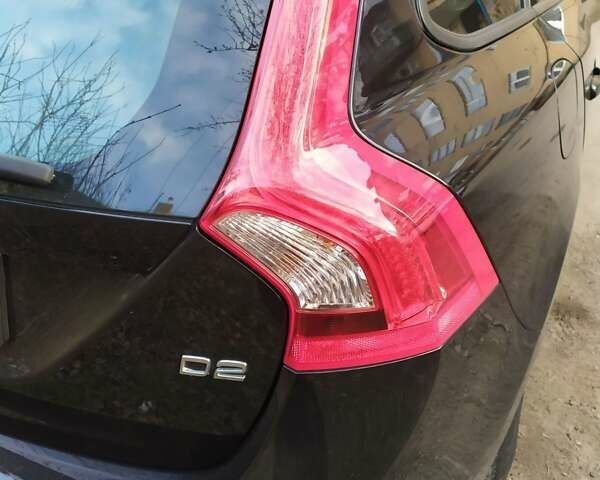 Черный Вольво B60, объемом двигателя 1.6 л и пробегом 210 тыс. км за 12900 $, фото 19 на Automoto.ua