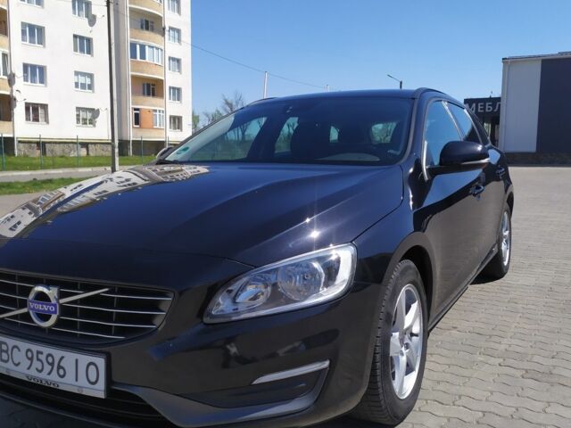 Черный Вольво B60, объемом двигателя 0 л и пробегом 200 тыс. км за 12900 $, фото 4 на Automoto.ua