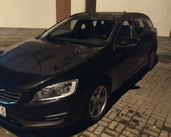 Черный Вольво B60, объемом двигателя 1.6 л и пробегом 210 тыс. км за 12900 $, фото 22 на Automoto.ua