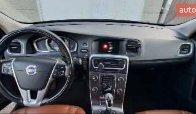 Чорний Вольво B60, об'ємом двигуна 2.4 л та пробігом 315 тис. км за 16400 $, фото 10 на Automoto.ua