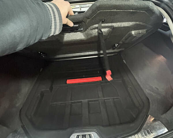 Черный Вольво B60, объемом двигателя 1.97 л и пробегом 261 тыс. км за 15500 $, фото 13 на Automoto.ua