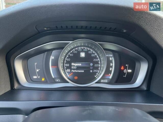 Чорний Вольво B60, об'ємом двигуна 1.56 л та пробігом 219 тис. км за 11700 $, фото 79 на Automoto.ua