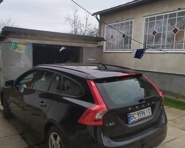 Черный Вольво B60, объемом двигателя 1.6 л и пробегом 210 тыс. км за 12900 $, фото 21 на Automoto.ua