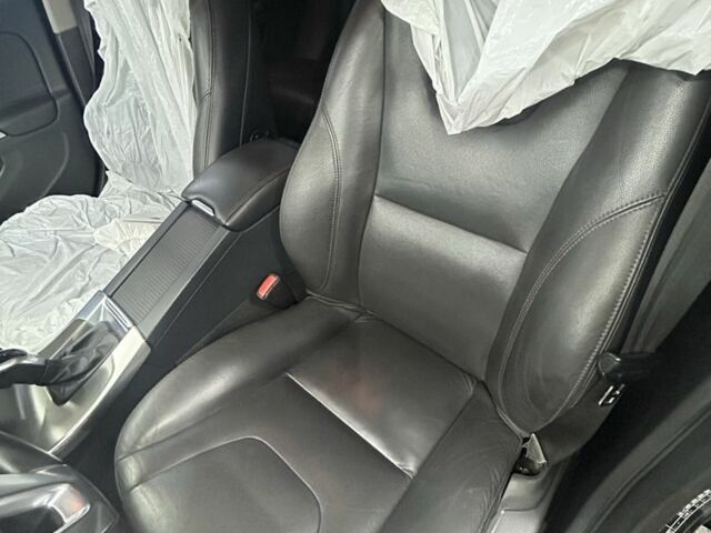 Черный Вольво B60, объемом двигателя 2 л и пробегом 188 тыс. км за 370 $, фото 11 на Automoto.ua