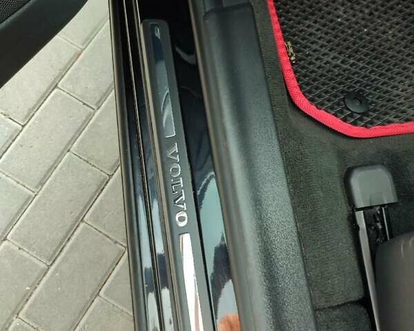 Черный Вольво B60, объемом двигателя 1.6 л и пробегом 210 тыс. км за 12900 $, фото 36 на Automoto.ua