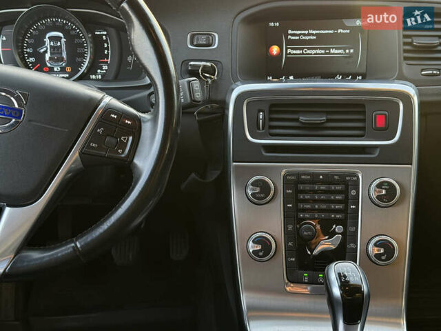 Черный Вольво B60, объемом двигателя 2 л и пробегом 290 тыс. км за 14750 $, фото 19 на Automoto.ua