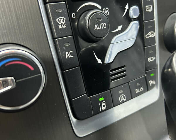 Черный Вольво B60, объемом двигателя 1.97 л и пробегом 261 тыс. км за 15500 $, фото 24 на Automoto.ua