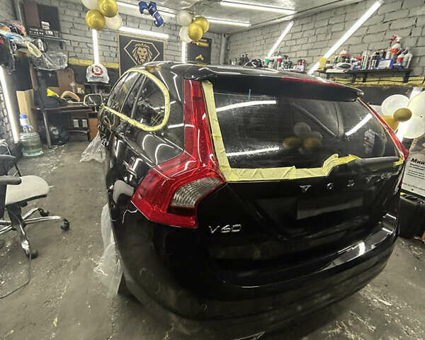 Черный Вольво B60, объемом двигателя 1.97 л и пробегом 261 тыс. км за 15500 $, фото 2 на Automoto.ua