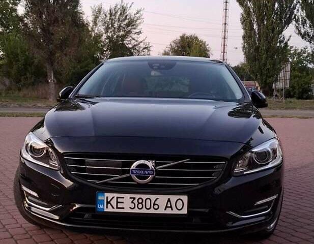 Чорний Вольво B60, об'ємом двигуна 2.4 л та пробігом 315 тис. км за 16400 $, фото 1 на Automoto.ua