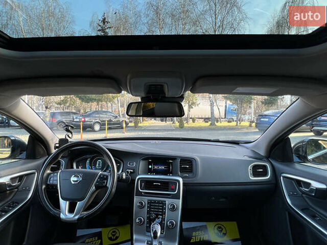 Чорний Вольво B60, об'ємом двигуна 2.4 л та пробігом 273 тис. км за 16900 $, фото 13 на Automoto.ua