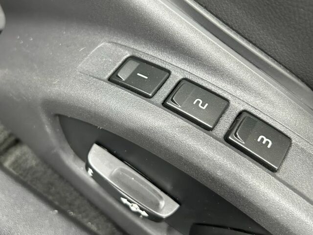 Черный Вольво B60, объемом двигателя 2 л и пробегом 188 тыс. км за 370 $, фото 6 на Automoto.ua