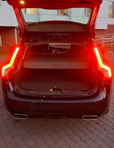 Чорний Вольво B60, об'ємом двигуна 2.4 л та пробігом 315 тис. км за 16400 $, фото 13 на Automoto.ua