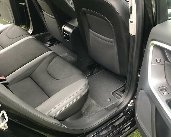 Черный Вольво B60, объемом двигателя 1.56 л и пробегом 292 тыс. км за 10500 $, фото 6 на Automoto.ua